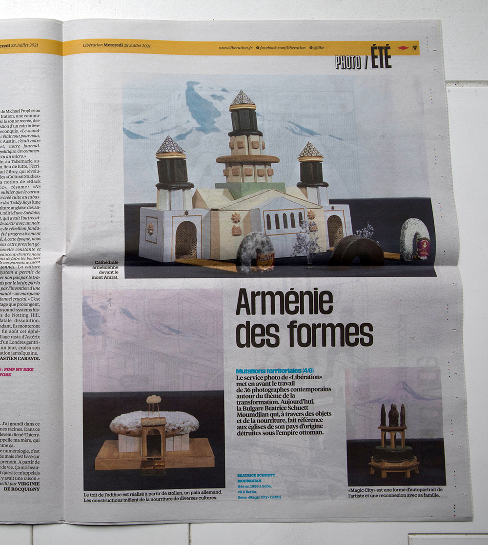 <p>Press</p>